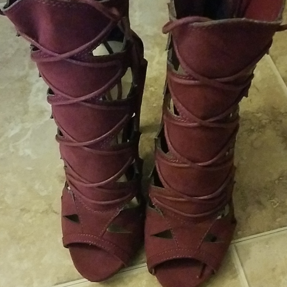 Women's shoes